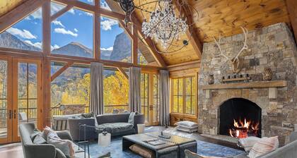 East End 5BR ylellisyyttä kotiin w / Views, kotiteatteri Rm, kylpytynnyri & Palvelut Galore!