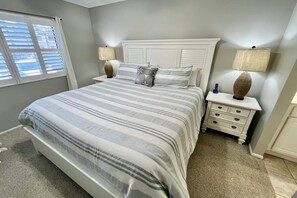 3 bedrooms, internet - Tropical lagoon getaway! (Saint Augustine)