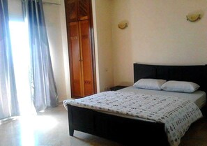 2 bedrooms, bed sheets