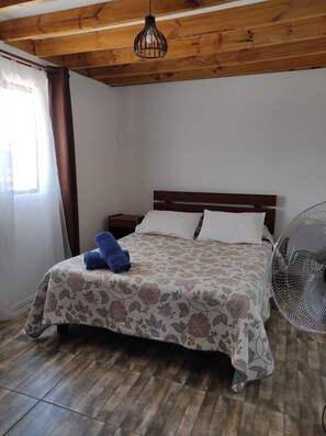 3 bedrooms, free WiFi, bed sheets