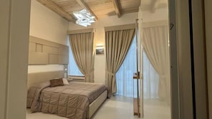 Double Room, Multiple Beds, Mountain View