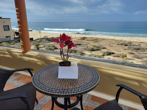 Outdoor dining - Beachfront Beauty on Pedrito side **INSANE LOCATION** (Todos Santos)