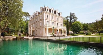 Mobil Home cosy | Piscines, Salle de Fitness, Spa!