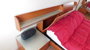 2 Schlafzimmer, BĂŒgeleisen/BĂŒgelbrett, Reisekinderbett, kostenloses WLAN