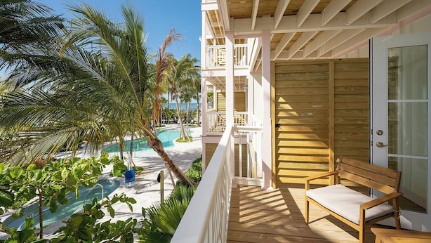 Property grounds - Grassy Flats Resort & Beach Club (Marathon)