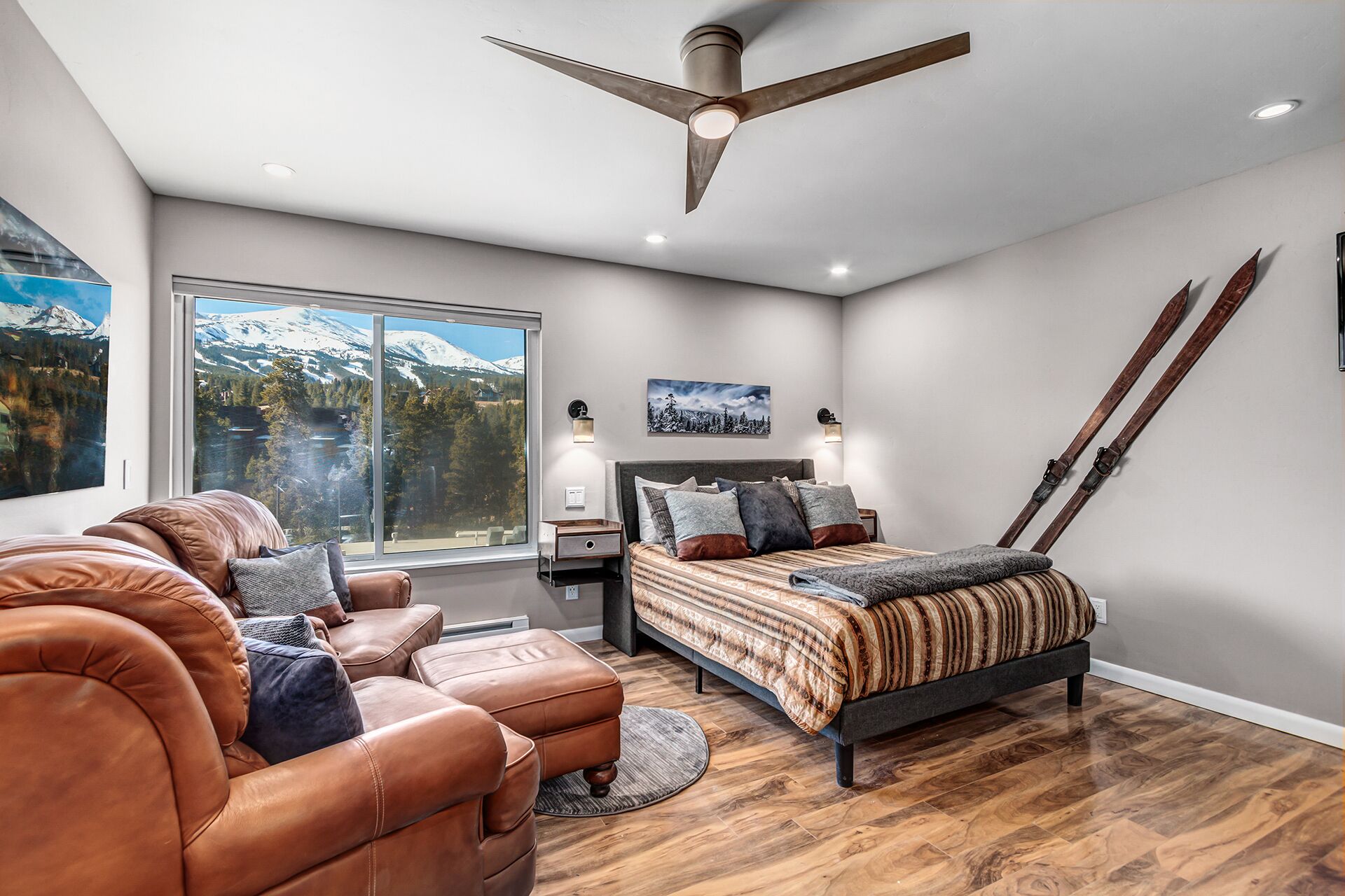 #1596 Ski-In Downtown Mountain Views By VacaVibe