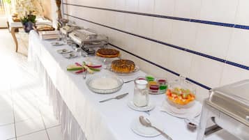Desayuno buffet incluido todos los días