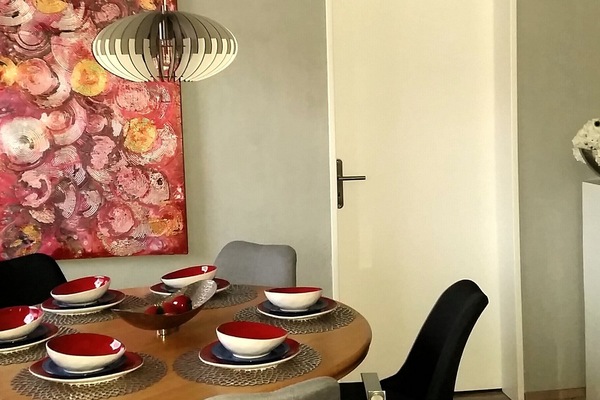 Essbereich im großen Wohnzimmer