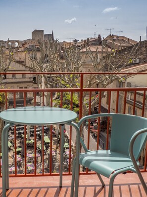 Chambre Quadruple Familiale, vue ville | Vue depuis le balcon