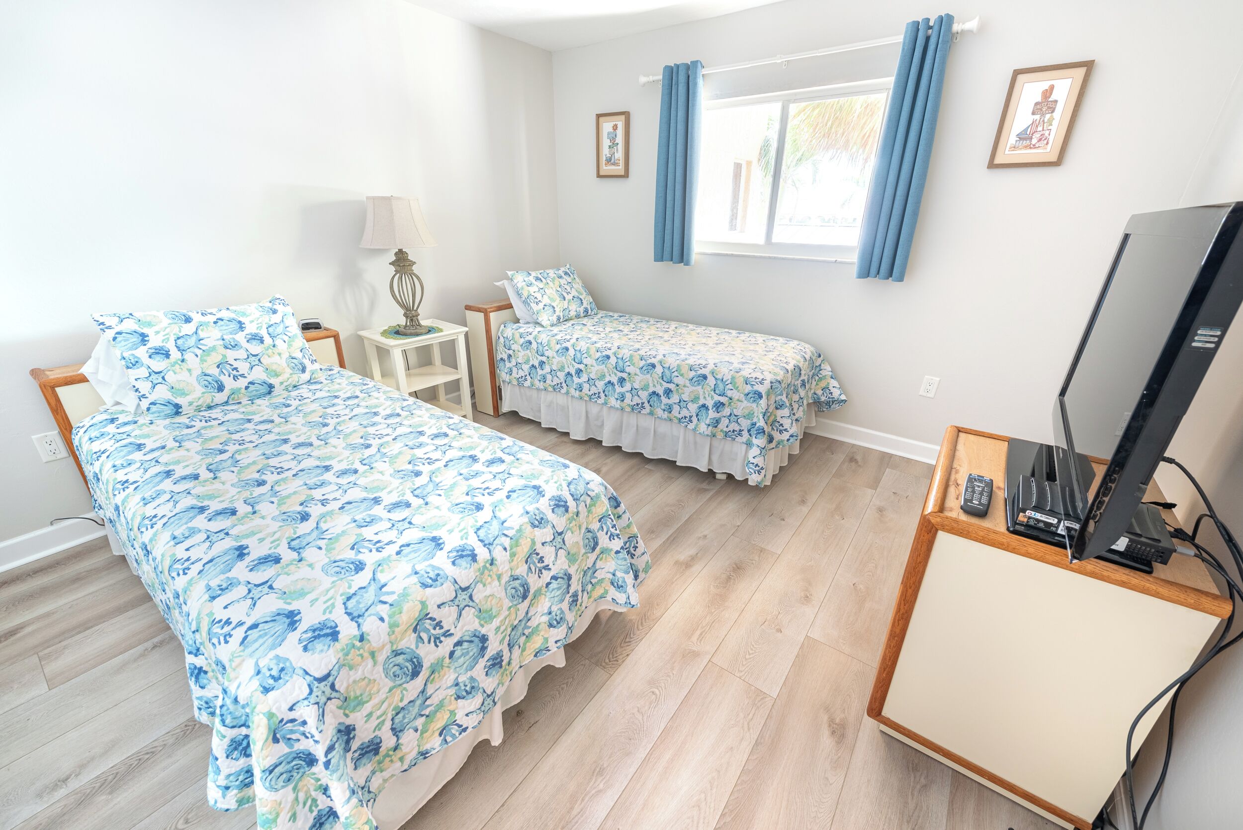 Oceanfront 2br Condo 2nd Floor Balcony Unit 202 - 墨爾本