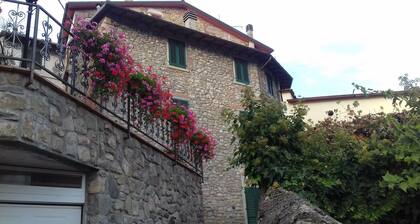 Casa Poli Bolzoni historiallisessa keskustassa