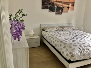 1 Schlafzimmer, Bügeleisen/Bügelbrett, kostenloses WLAN, Bettwäsche