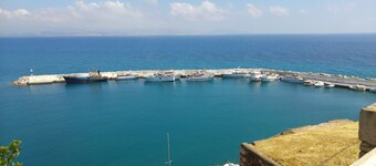 Lefteri's Rooms II (Leilighet med havutsikt)