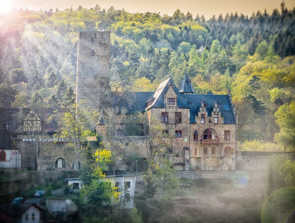 Children's play area - indoor - Unterkunft4you Ferienhaus Am Schloss (Usingen)