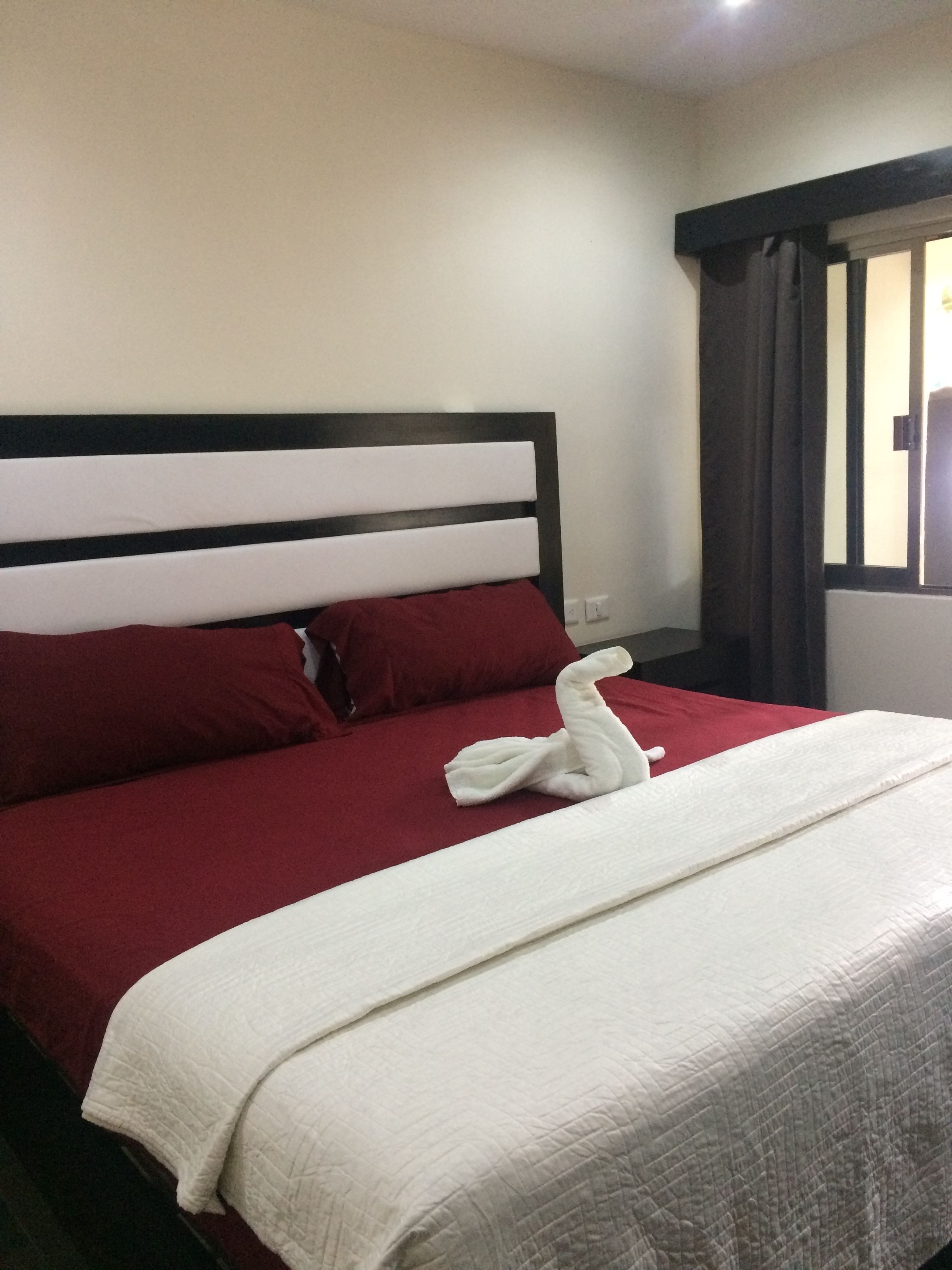 standard double room, 1 king bed | 1 bedroom, desk, blackout curtains, iron/ironing board