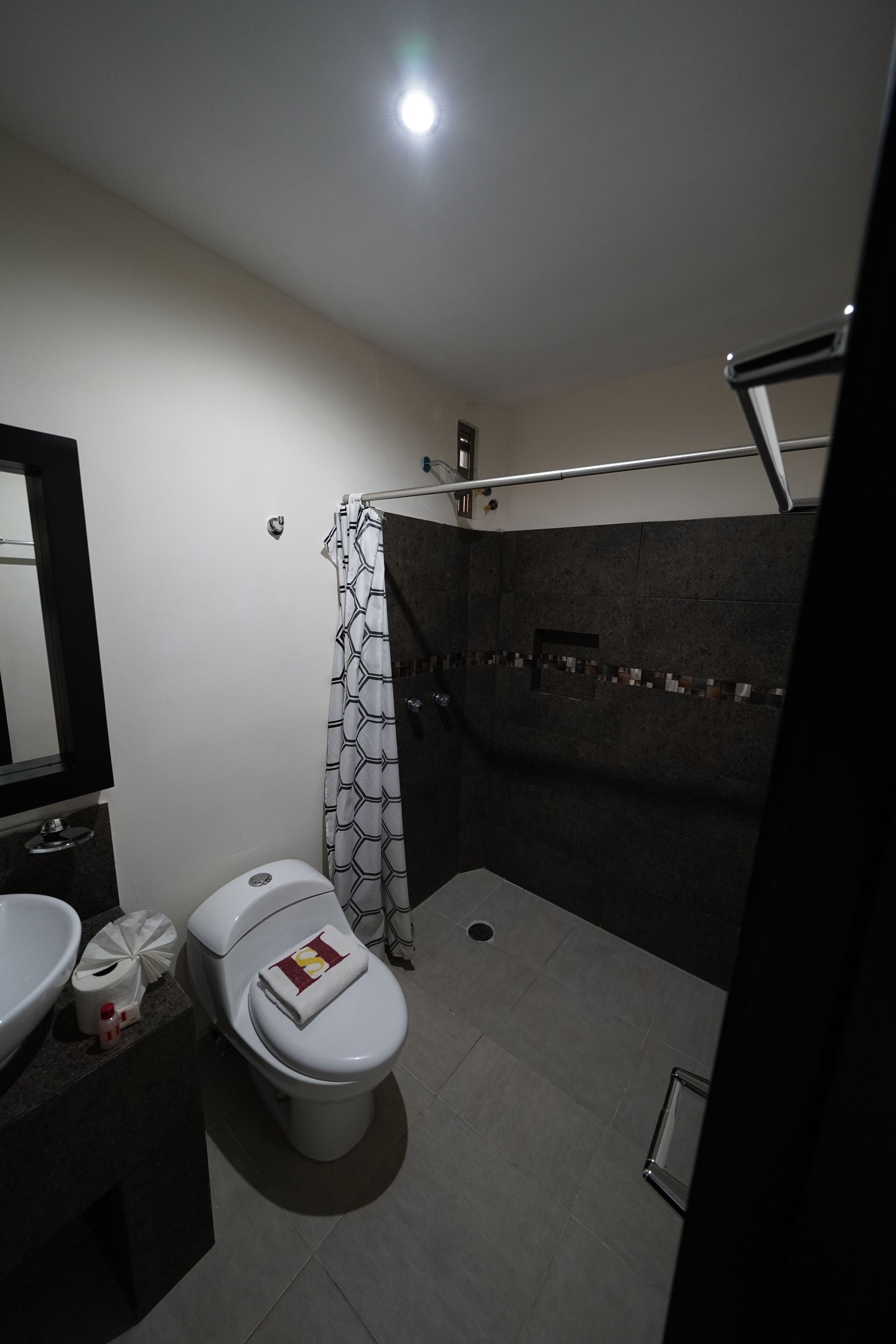 standard double room | 1 bedroom, desk, blackout curtains, iron/ironing board