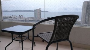 Family Apartment, Multiple Beds, Bay View | 2 bedrooms, premium bedding, laptop workspace, blackout curtains - Portal Gran Marina Full Apartment (Coquimbo)