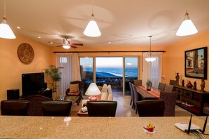 Apartment, 3 Schlafzimmer | Wohnbereich