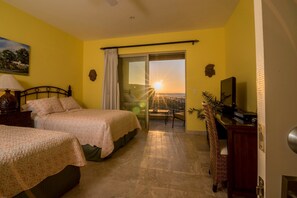 Condo, 3 Bedrooms | 3 bedrooms