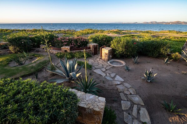 Huvila, 4 makuuhuonetta | Ulkoalueet