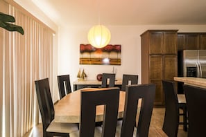 Huvila, 3 makuuhuonetta | Ruokailu omassa huoneessa