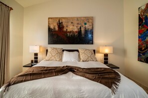 Apartment, 3 Schlafzimmer | 3 Schlafzimmer, individuell eingerichtet, kostenloses WLAN, Bettwäsche