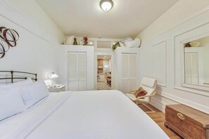 1 dormitorio, tabla de planchar con plancha, wifi gratis y ropa de cama