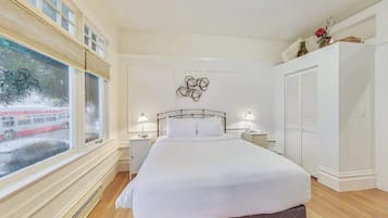 1 habitación, tabla de planchar con plancha, wifi gratis y ropa de cama