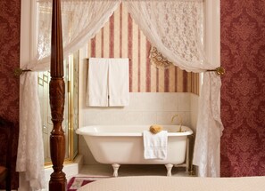 Comfort Room, 1 Queen Bed | Bathroom | Separate bathtub and shower, deep-soaking bathtub, free toiletries - Churchill Manor B&B (Napa)