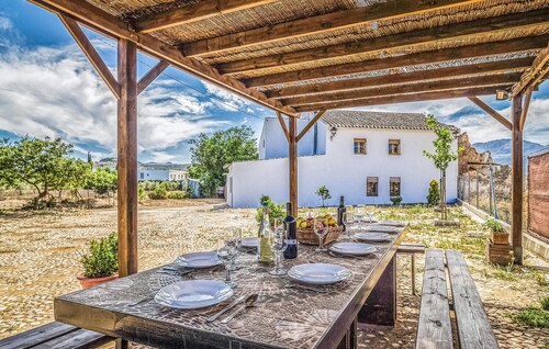 Cozy home in Villanueva del Rosario