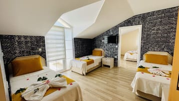 Family Room | Premium bedding, free WiFi, bed sheets