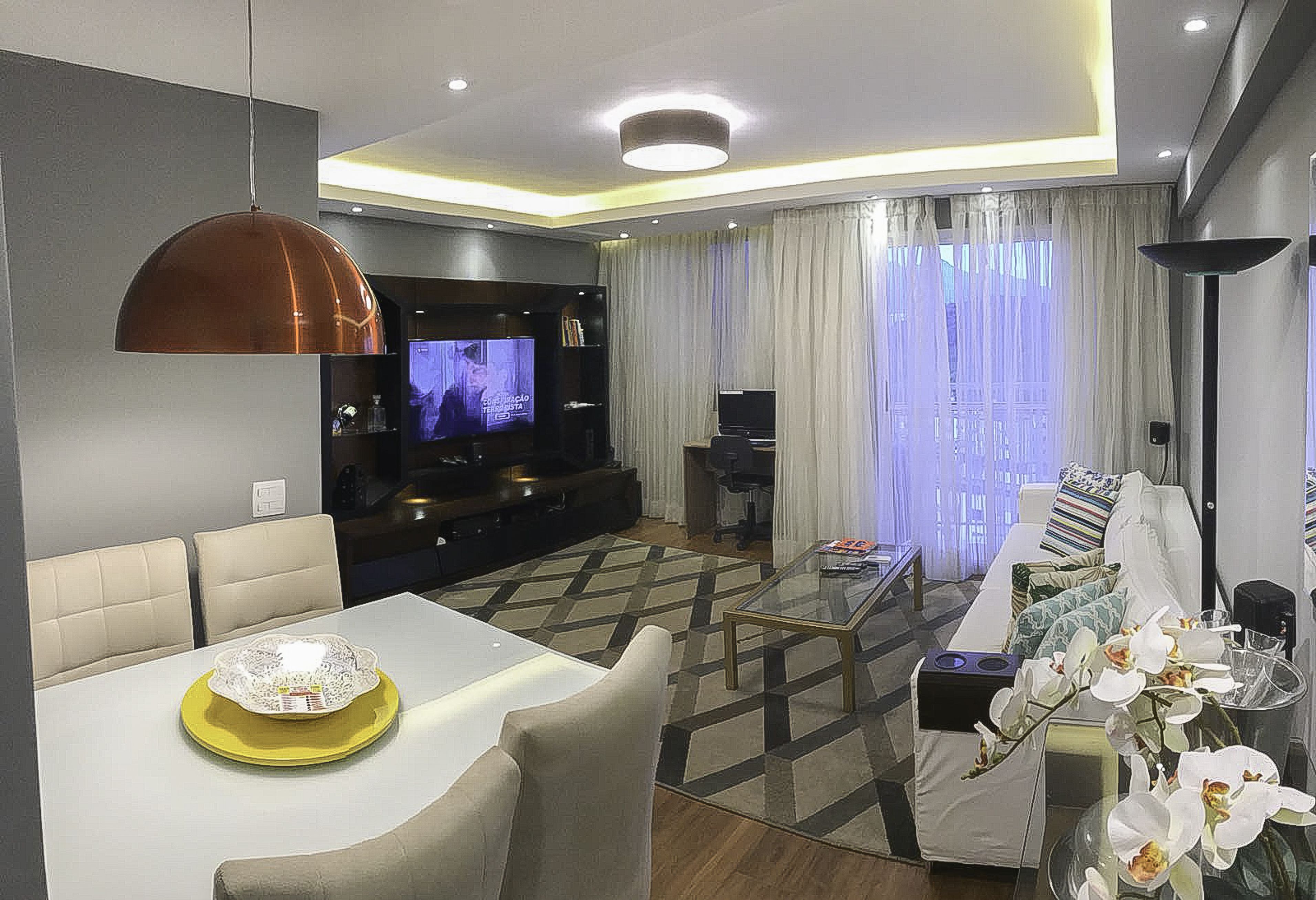 商務公寓, 多張床, 湖景 | 客廳 | 平面電視