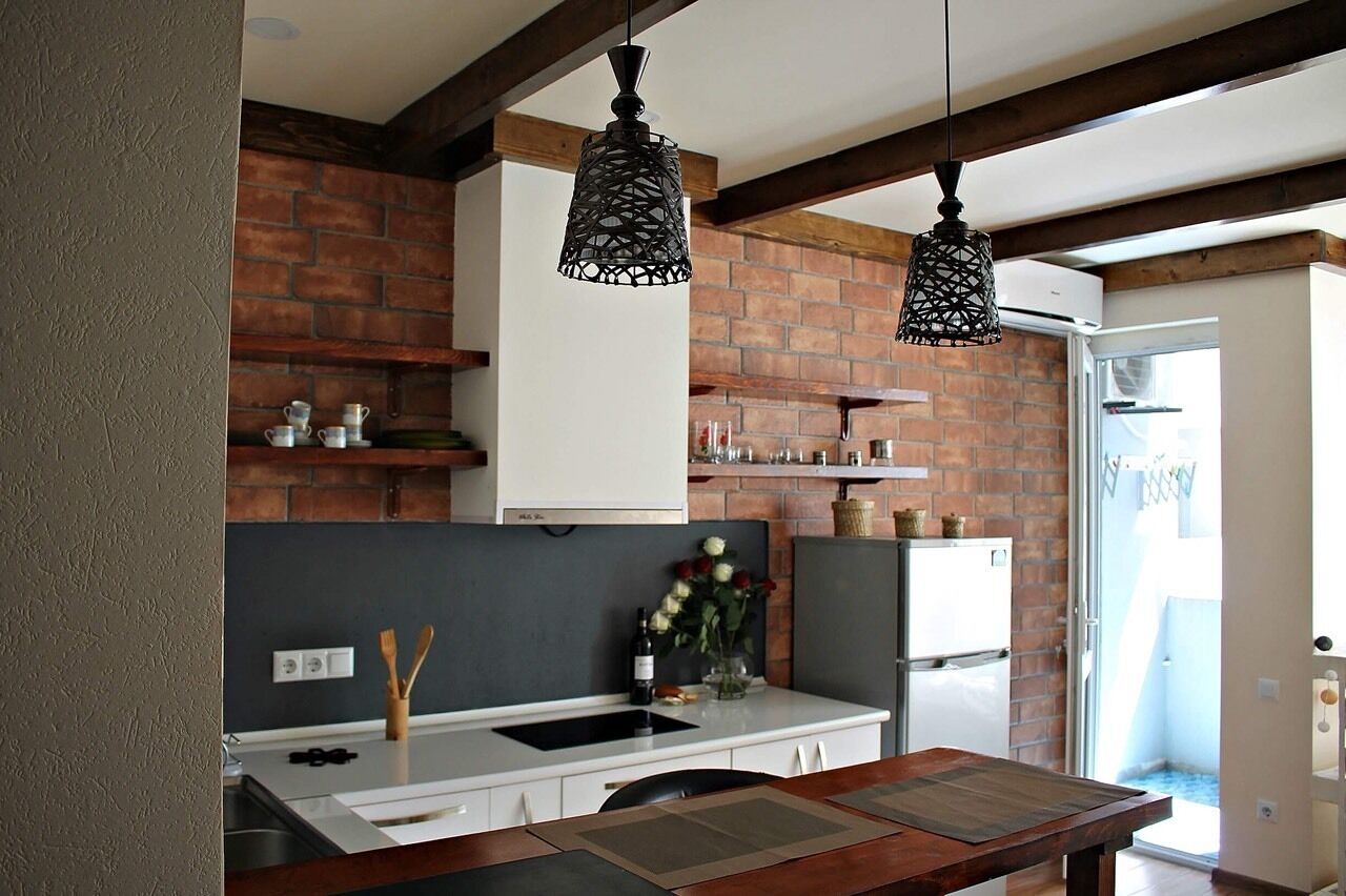 Ugn, spishäll och grytor/köksredskap