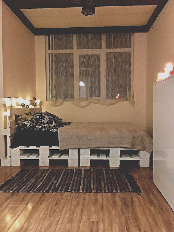 1 bedroom, Internet, bed sheets