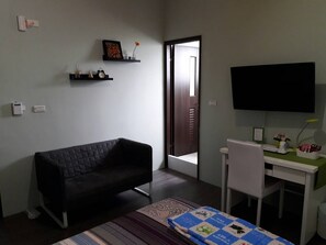 1 bedroom, in-room safe, internet, wheelchair access