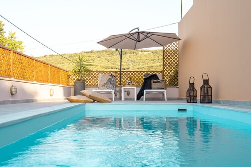 2-Bedroom Retreat: Pool, Cretan Beaches, Local Charm!