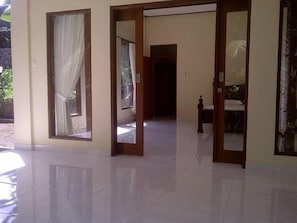 Interior - agung trisna bungalows (Ubud)