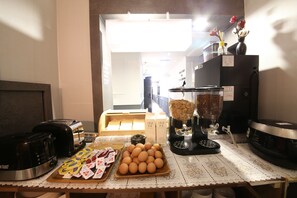 Free daily continental breakfast - Adios Hotel (Tongyeong)
