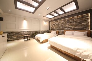 Premium Twin Room | WiFi (free) - Adios Hotel (Tongyeong)