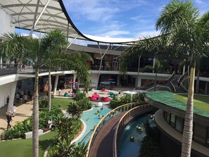 Shopping mall