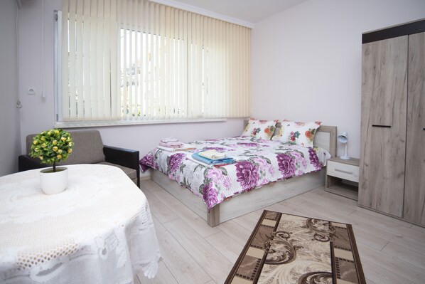 1 bedroom