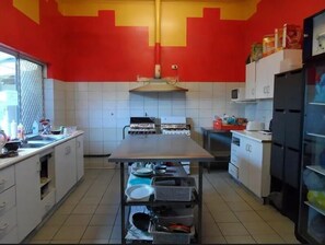 Refrigerador y microondas
