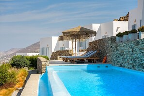 Pool - Traditional Cycladic Luxury Villa with breathtaking sea view! (Πάρος)