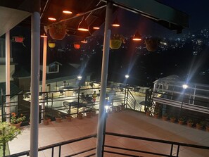Terrace/patio - The Euphoria Grand (Shimla)