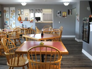 Se sirven almuerzos y cenas