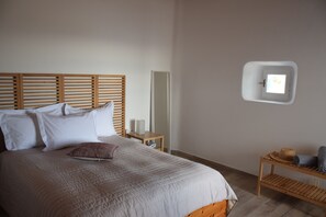 2 chambres, coffres-forts dans les chambres, Wi-Fi, draps fournis