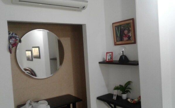 Comfort Apartment, 1 Double Bed, Private Bathroom | Iron/ironing board, free WiFi, bed sheets - moskafamily (Cartagena)