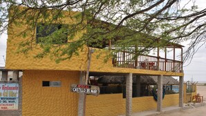 Front of property - Hostal Castillo Del Mar - Hostel (Riohacha)