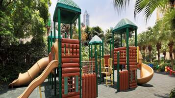 Children’s play area – outdoor