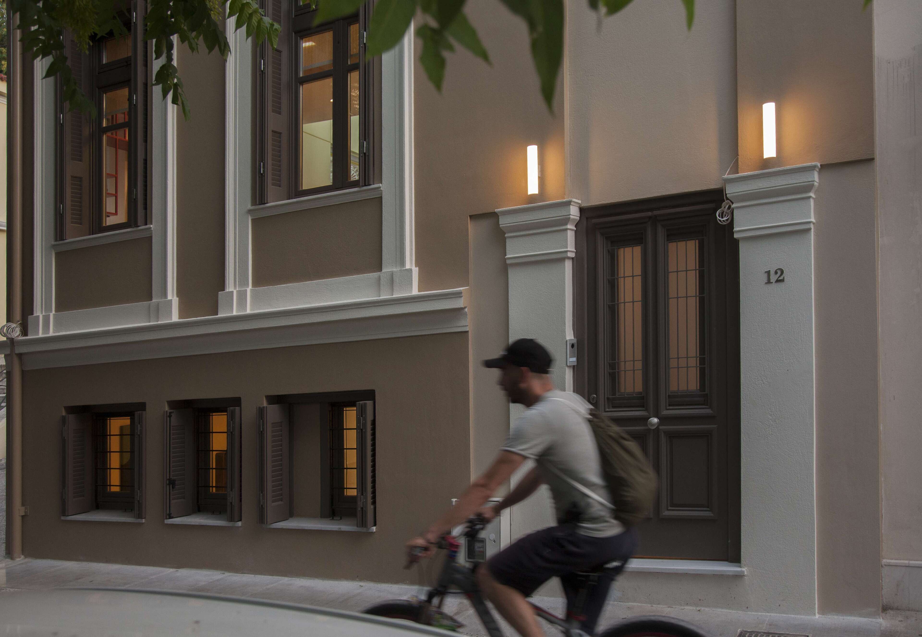 Photo - Tripodon Plaka In the shade of Acropolis by GHH